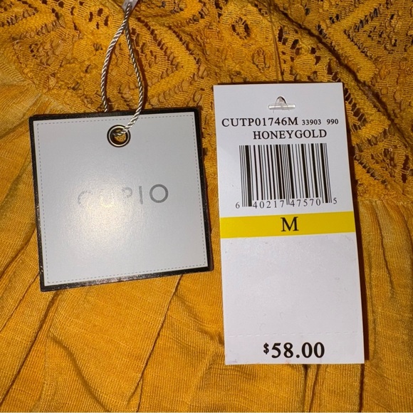 Cupio Relaxed Honey Gold Blouse with Bell Sleeves & Lace Detail NWT - Picture 5 of 8